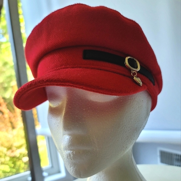 River Island Girls Red Charm Baker Boy Hat UK 5 - 12 yrs old - Picture 2 of 11